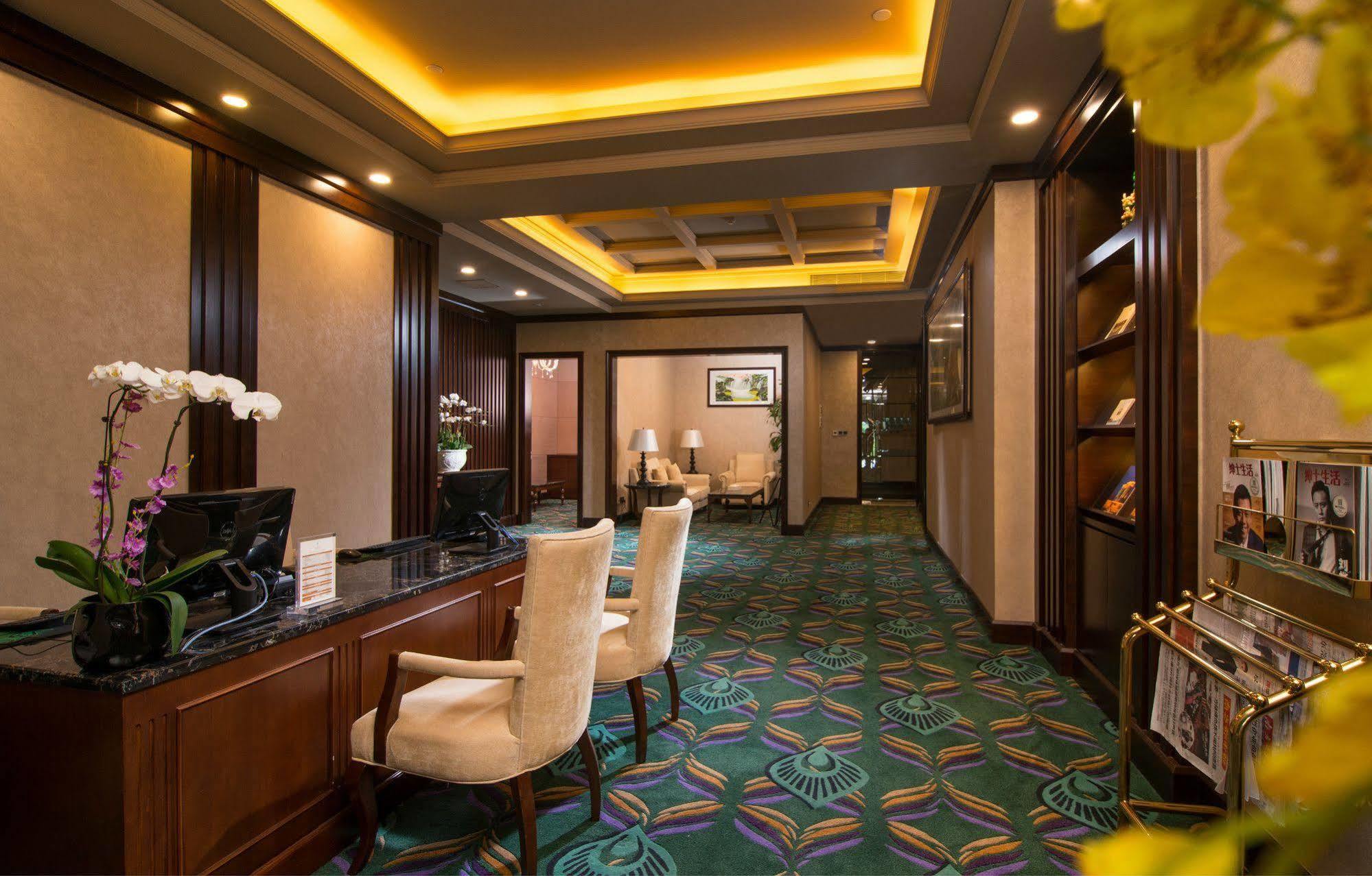 Malachite Hotel Dongguan ตงกวน ภายนอก รูปภาพ